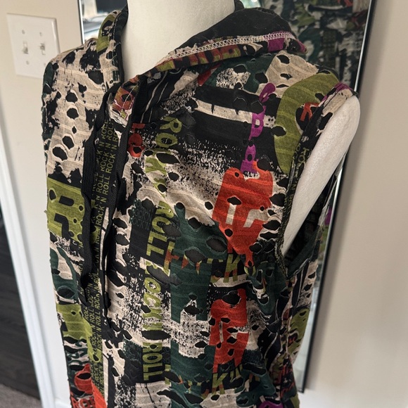 Calvin Klein Graphic Hoodie Vest - Green, Black, Orange - Picture 2 of 6